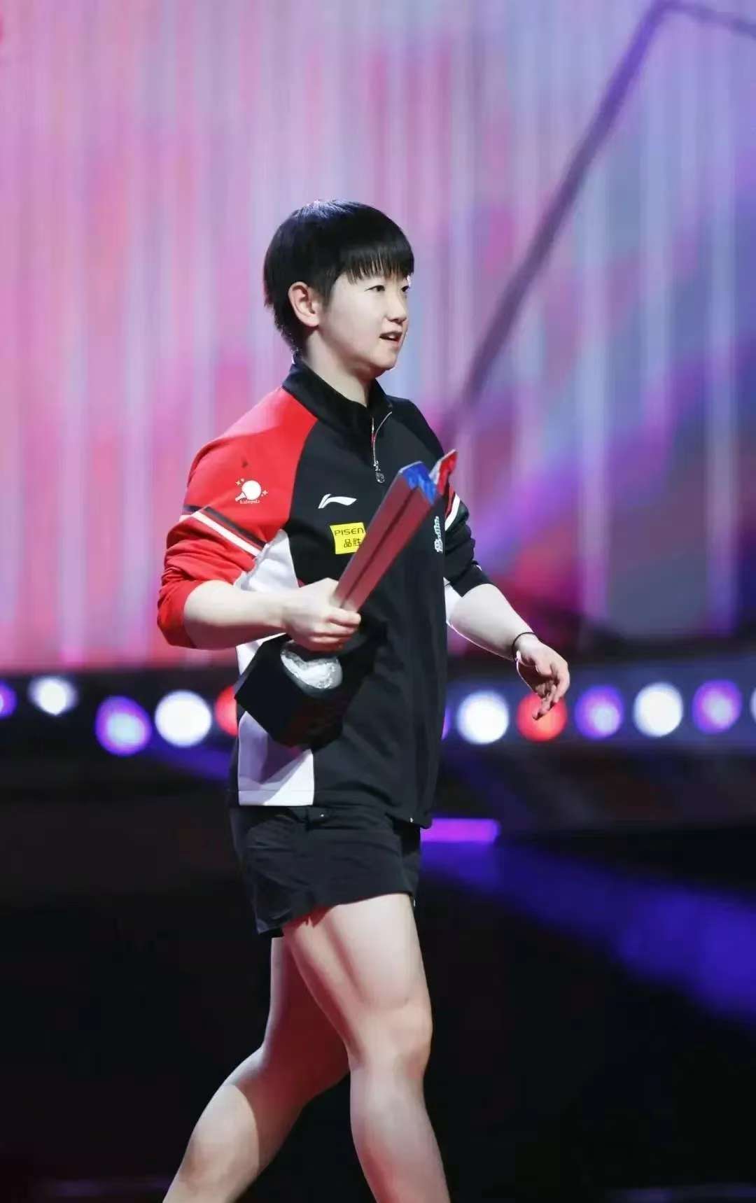 乒赛新科女, 梁小黎
