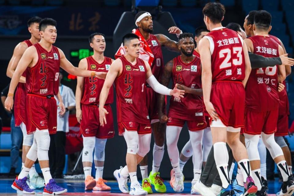 防守端给了 防守端给了