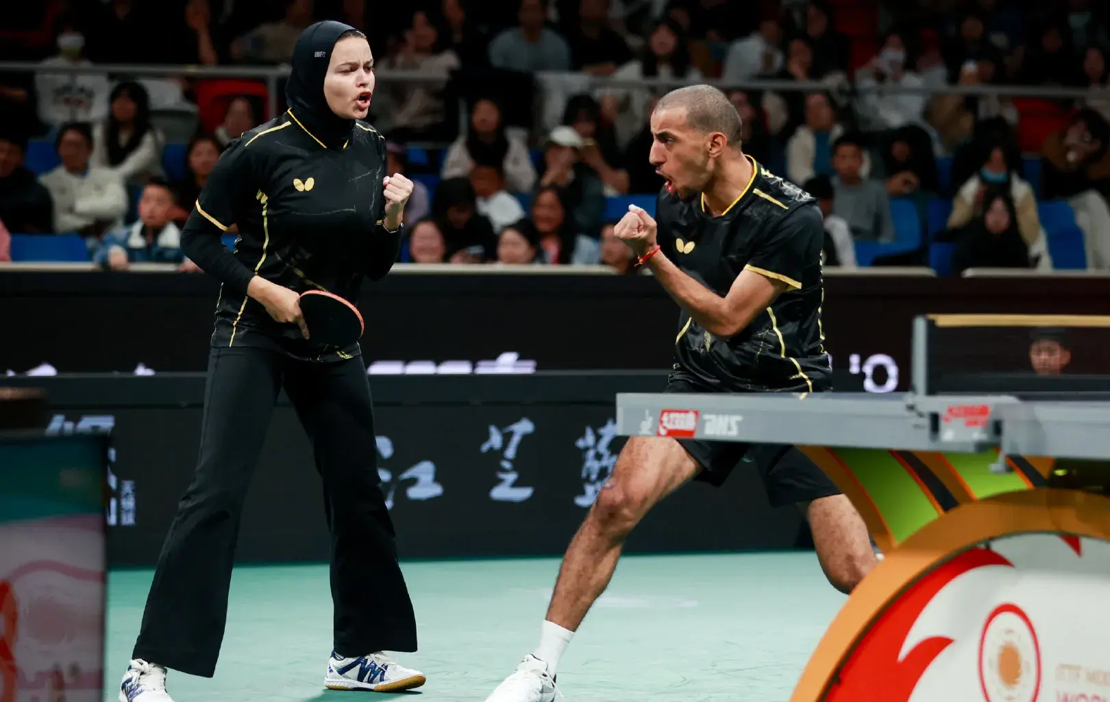 阿拉米安, 用球变大确, div 阿拉米安, 用球变大确, div