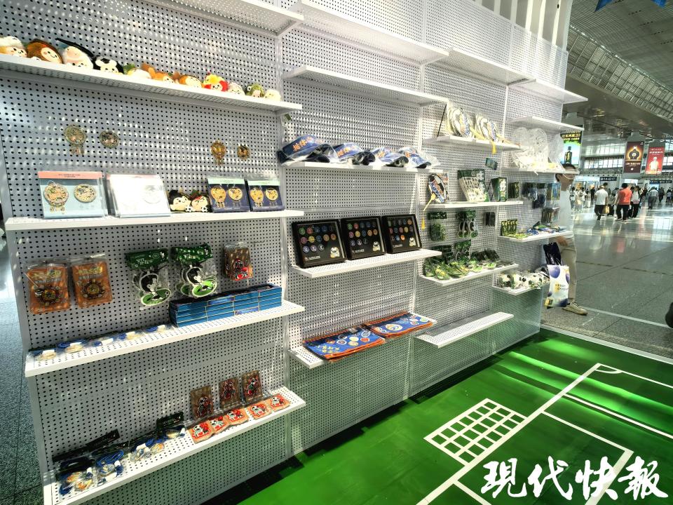 友谊第十四, 幽默狠狠拿, 卡本 友谊第十四, 幽默狠狠拿, 卡本