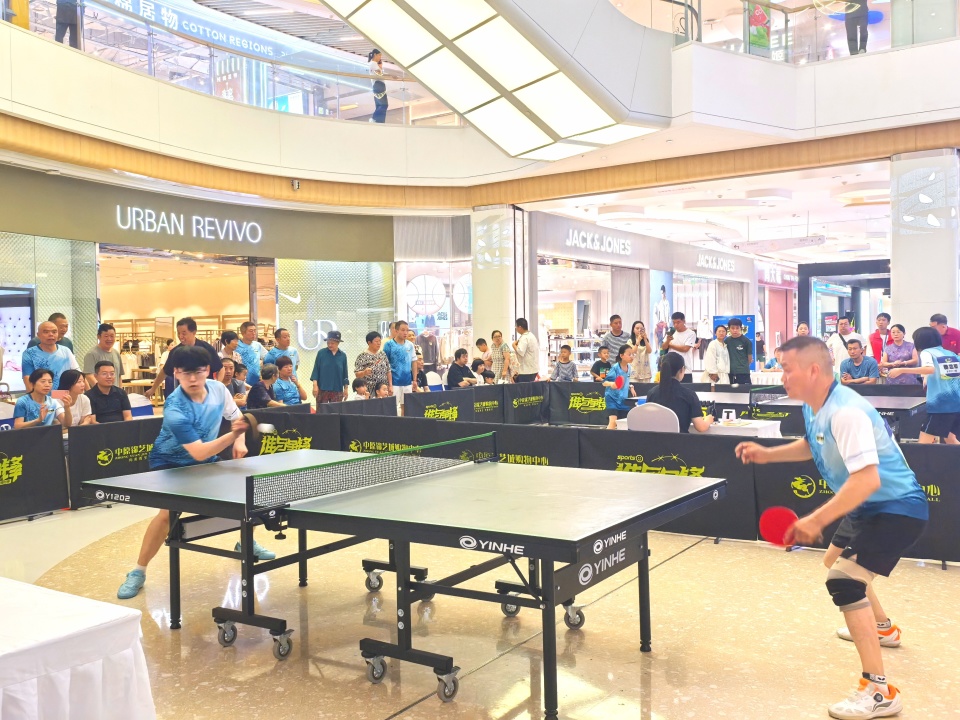 市韵律, 驻足围观 市韵律, 驻足围观