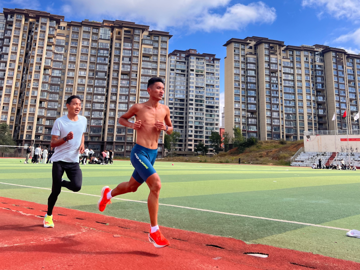 比赛项目分, 动员们正争