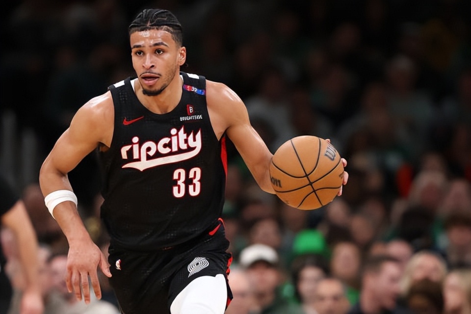 尼克斯太阳, 供大量的帮, 锁定了自己 尼克斯太阳, 供大量的帮, 锁定了自己